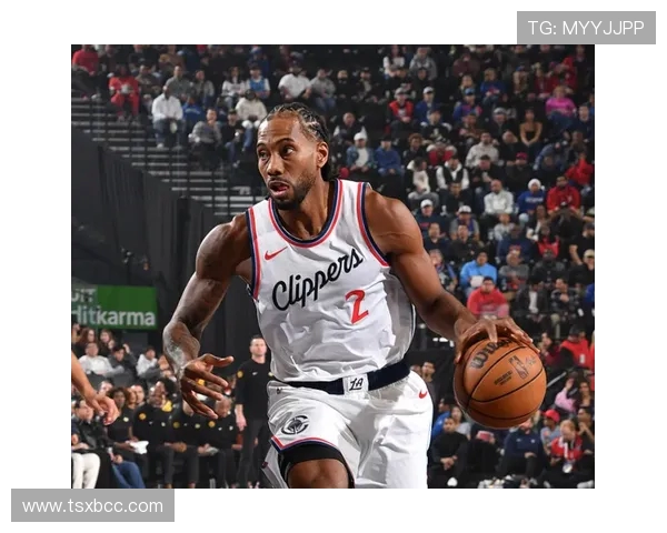 洛杉矶德比再燃战火快船与湖人巅峰对决争夺城市荣光 洛杉矶德比再燃战火快船与湖人巅峰对决争夺城市荣光