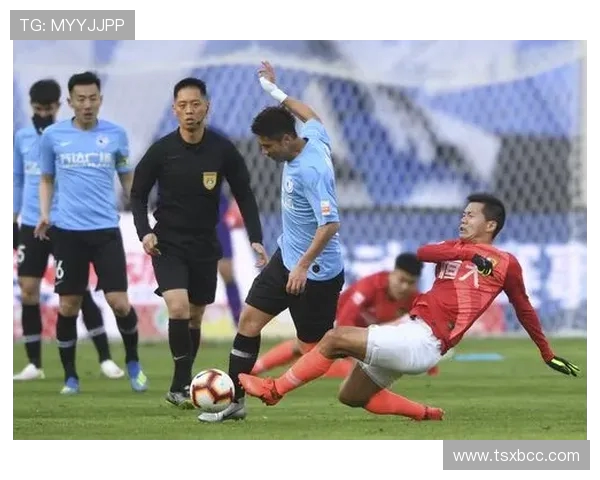 大连一方足球队宣布引进巴西球星，力争在新赛季再次夺冠。