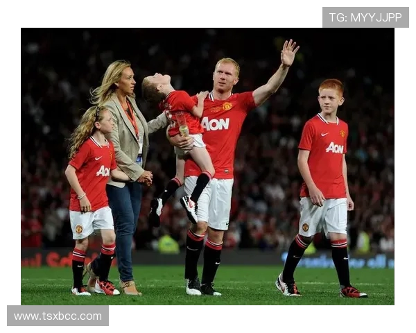 保罗斯科尔斯中场大师的传奇生涯与曼联辉煌岁月解析