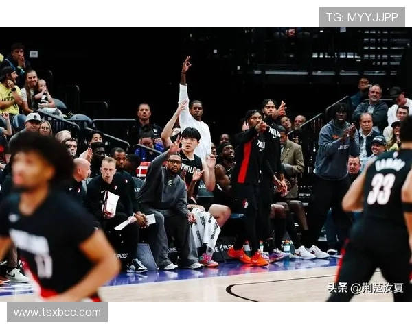 爵士客场激战开拓者全队爆发上演逆转好戏掀起新赛季最强对攻风暴