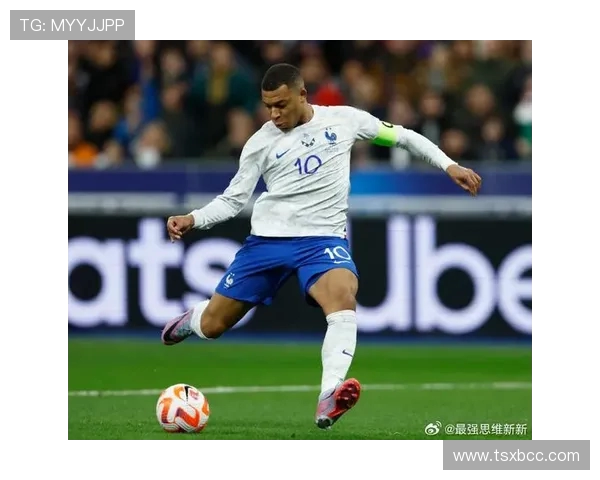 姆巴佩领衔法国队冲击世界杯冠军新征程展现足球天赋与团队精神 姆巴佩领衔法国队冲击世界杯冠军新征程展现足球天赋与团队精神