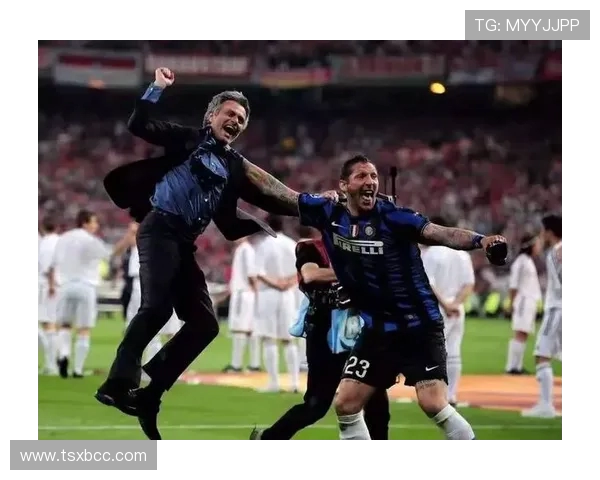 巴萨与尤文图斯经典对决回顾赛场精彩瞬间与战术分析